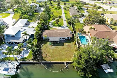 107 Louella Lane, Nokomis, FL 34275 - Photo 2