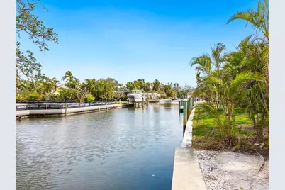 615 Buttonwood Drive, Longboat Key, FL 34228 - Photo 12