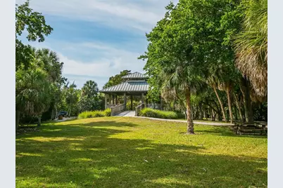 615 Buttonwood Drive, Longboat Key, FL 34228 - Photo 30