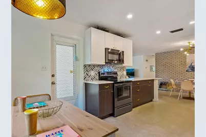 2740 Bruce Lane, Sarasota, FL 34237 - Photo 10