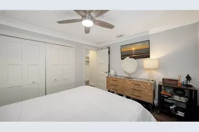 1050 Bogey Lane, Longboat Key, FL 34228 - Photo 32