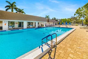 5486 Riverbluff Cir, Sarasota, FL 34231 - Photo 44