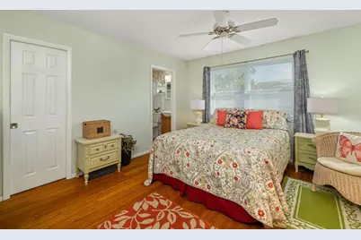 5486 Riverbluff Circle #V-24, Sarasota, FL 34231 - Photo 26