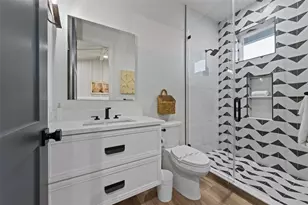 150 Grant Dr, Sarasota, FL 34236 - Photo 48