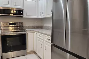 1102 Halton Ct, Sun City Center, FL 33573 - Photo 6
