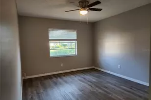 1102 Halton Ct, Sun City Center, FL 33573 - Photo 12