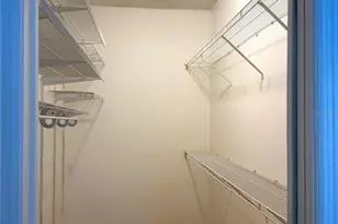 295 Fareham Dr, Venice, FL 34293 - Photo 8