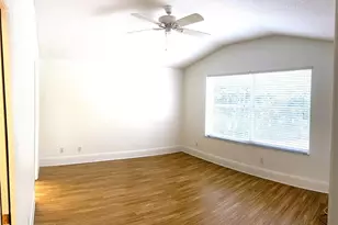 295 Fareham Dr, Venice, FL 34293 - Photo 6