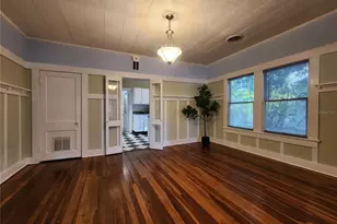 2121 7th Ave W, Bradenton, FL 34205 - Photo 2