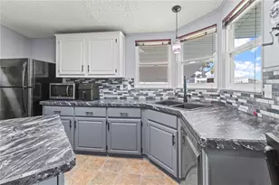 158 Nightingale Cir, Ellenton, FL 34222 - Photo 12