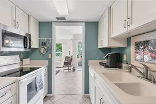 983 Sandpiper Cir, Bradenton, FL 34209 - Photo 14