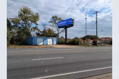 835 N Ferdon Boulevard, Crestview, FL 32536 - Photo 2