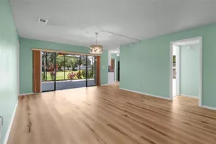 6061 Fairway Ln, Bradenton, FL 34210 - Photo 10