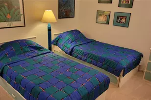 638 S Owl Dr, Sarasota, FL 34236 - Photo 22