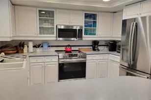 638 S Owl Dr, Sarasota, FL 34236 - Photo 6