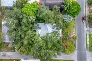 401 28th St W, Bradenton, FL 34205 - Photo 40