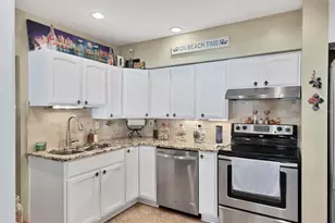 401 28th St W, Bradenton, FL 34205 - Photo 14