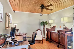 401 28th St W, Bradenton, FL 34205 - Photo 10