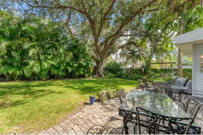 401 28th Street W, Bradenton, FL 34205 - Photo 28