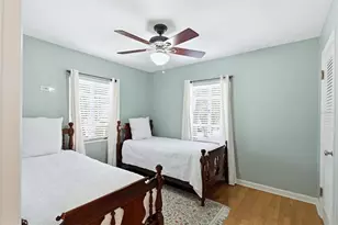 401 28th St W, Bradenton, FL 34205 - Photo 26