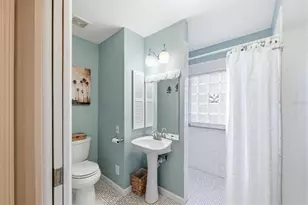 401 28th St W, Bradenton, FL 34205 - Photo 28