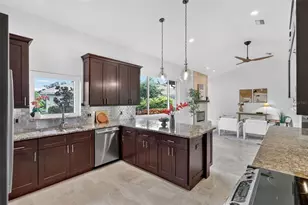 4237 Palacio Dr, Sarasota, FL 34238 - Photo 28