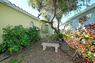 6828 Avenida Marbella, Sarasota, FL 34238 - Photo 48