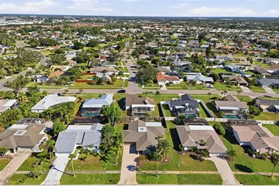 3660 Kingston Boulevard, Sarasota, FL 34238 - Photo 28