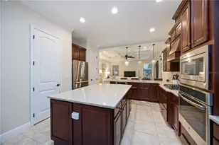 5503 Title Row Dr, Bradenton, FL 34210 - Photo 10