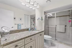 6089 Clubside Dr, Sarasota, FL 34243 - Photo 26