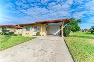 6429 Renssalaer Dr, Bradenton, FL 34207 - Photo 2