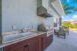 7108 Playa Bella Dr, Bradenton, FL 34209 - Photo 28