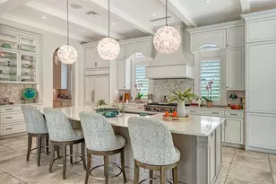 5005 Gulf of Mexico Dr, Longboat Key, FL 34228 - Photo 10