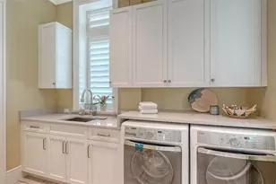 5005 Gulf of Mexico Dr, Longboat Key, FL 34228 - Photo 48