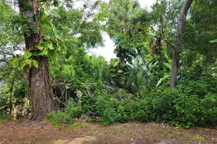 2009 Canal Dr, Bradenton, FL 34207 - Photo 18