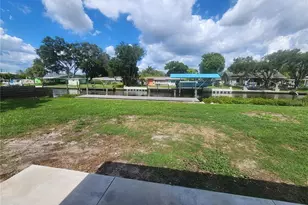 109 21st St NE, Bradenton, FL 34208 - Photo 14