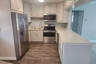 109 21st St NE, Bradenton, FL 34208 - Photo 12