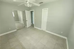 109 21st St NE, Bradenton, FL 34208 - Photo 8