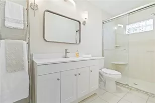 5206 Woodlawn Cir E, Palmetto, FL 34221 - Photo 22