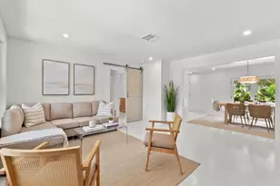 1051 Indian Beach Dr, Sarasota, FL 34234 - Photo 6