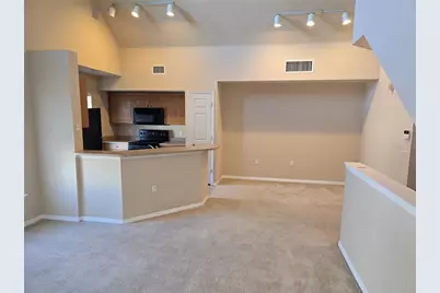 5601 Rosehill Road #203, Sarasota, FL 34233 - Photo 8