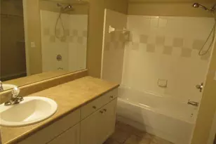 5601 Rosehill Rd, Sarasota, FL 34233 - Photo 4