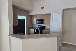 5601 Rosehill Rd, Sarasota, FL 34233 - Photo 2