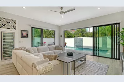 1659 Devonshire Lane, Sarasota, FL 34236 - Photo 10