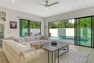 1659 Devonshire Ln, Sarasota, FL 34236 - Photo 10