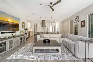 1659 Devonshire Ln, Sarasota, FL 34236 - Photo 2