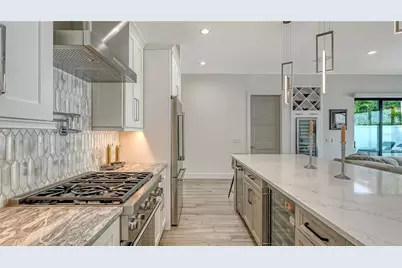 1659 Devonshire Lane, Sarasota, FL 34236 - Photo 18