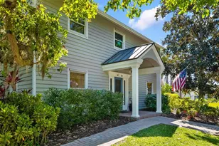 1434 Ladue Ln, Sarasota, FL 34231 - Photo 2