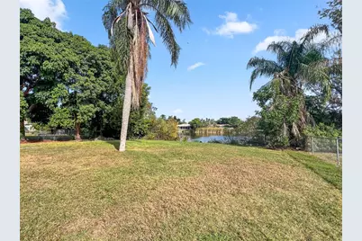 3405 McIntosh Road, Sarasota, FL 34232 - Photo 22