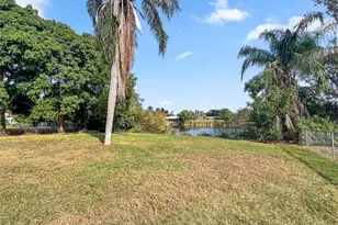 3405 McIntosh Rd, Sarasota, FL 34232 - Photo 22